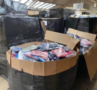 AMAZON named branded clothing pallets