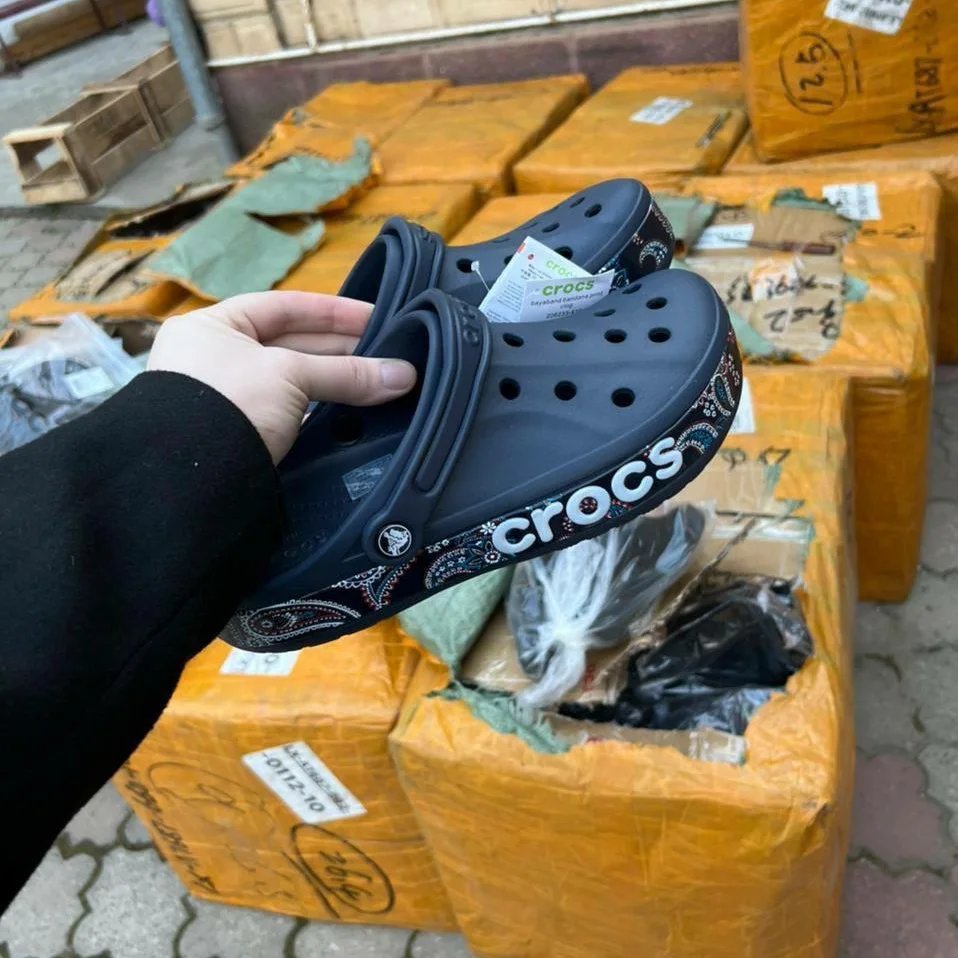 10072-1.jpg Crocs PALLETS - Image 1