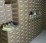 YEEZY SHOES PALLET - Image 23