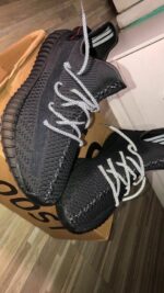 YEEZY SHOES PALLET - Image 25