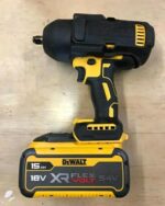 DeWALT and Milwaukee tools pallets - Image 14