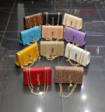 Woman bags & purse pallets - Image 13