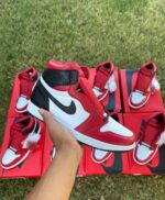 Authentic Nike sneakers pallets - Image 31